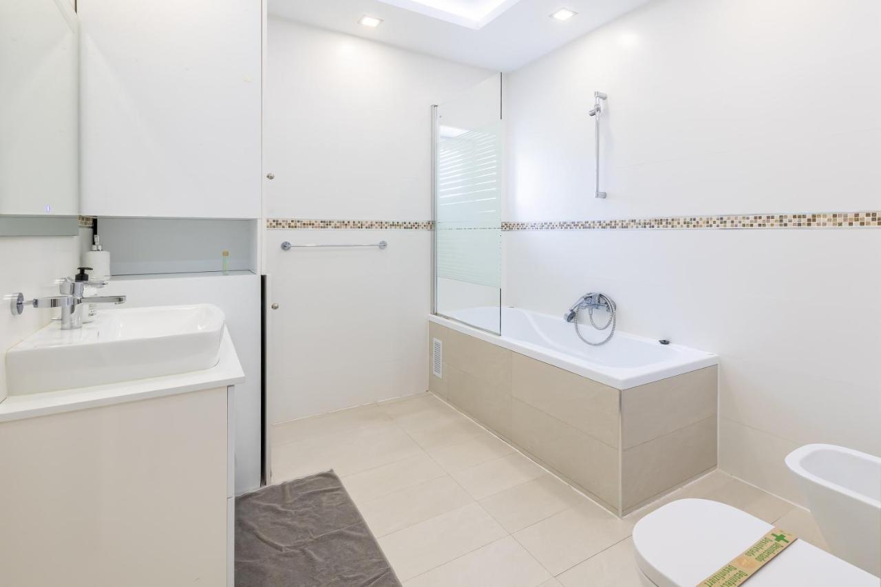 Fantastic Apartment Great Location มาร์เบยา ภายนอก รูปภาพ